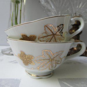 Fine Porcelain 2 Mugs "Golden Grape Leaf", Japan